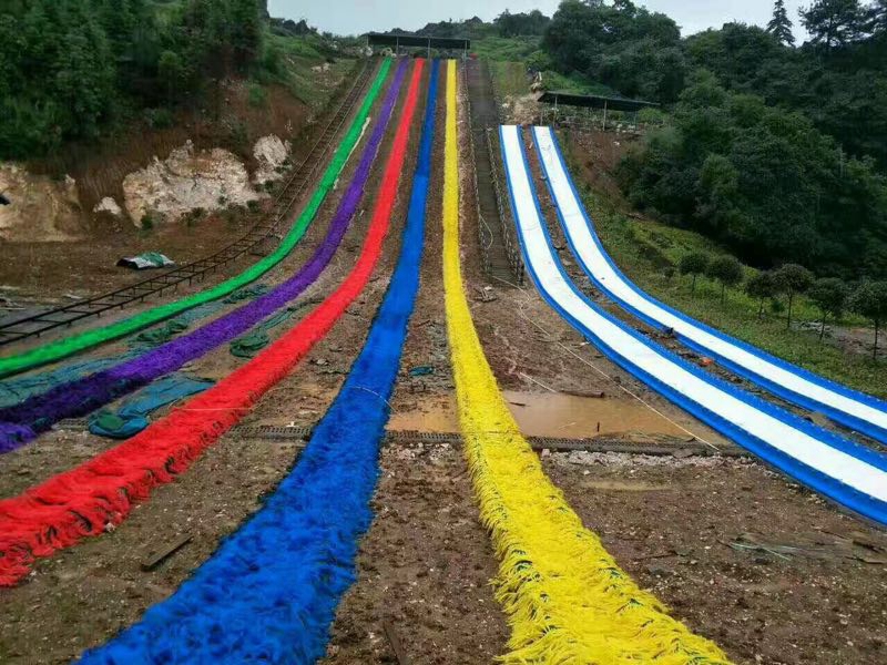 七彩滑道